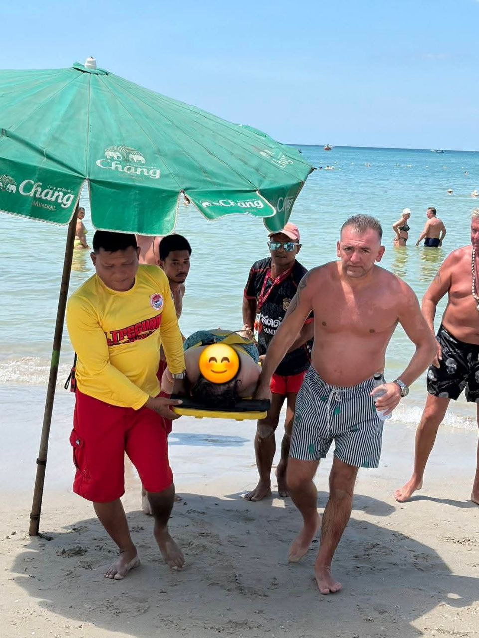 Спасение туристки в Патонге