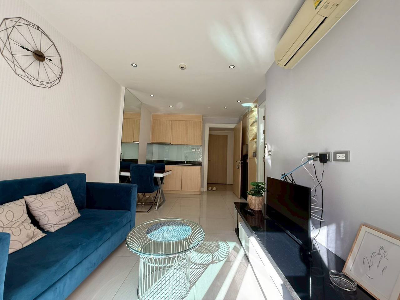 Краткосрочная аренда с выходом на бассейн