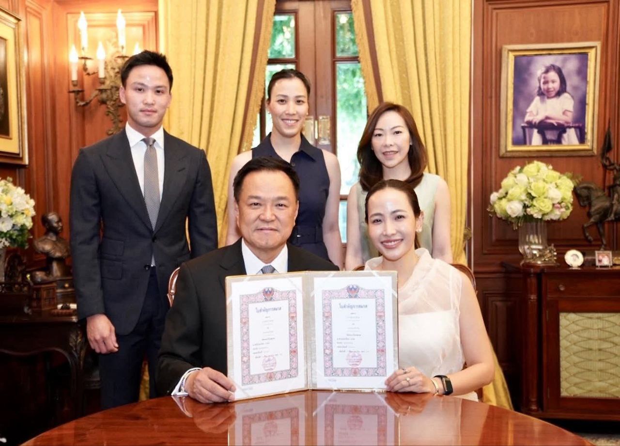 Премьер Таиланда женился в третий раз