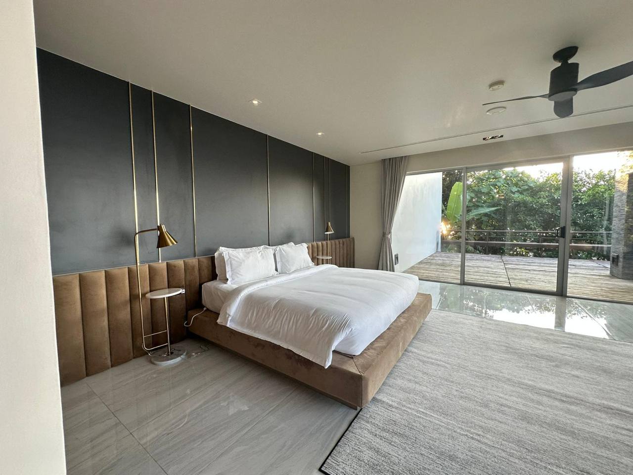 Аренда виллы на первой линии моря