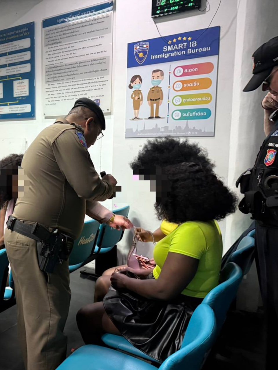 Задержание иностранок за проституцию в Патонге