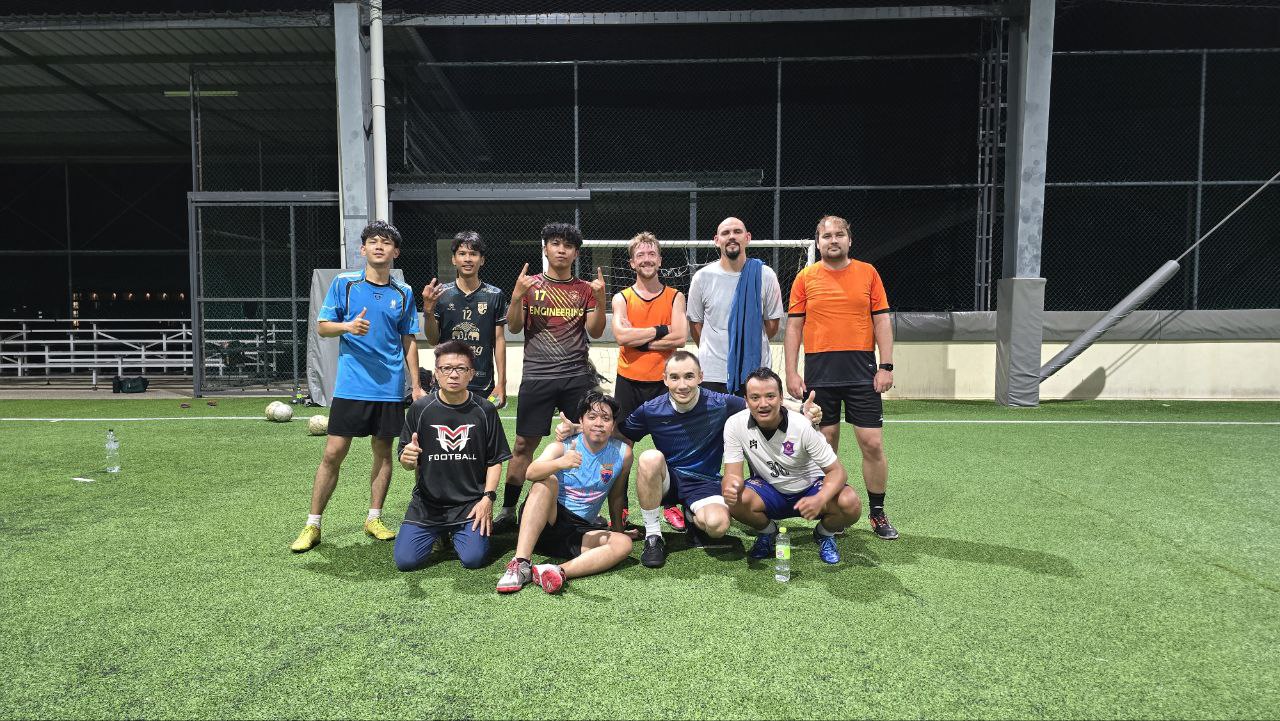 Футзал для взрослых и юношей