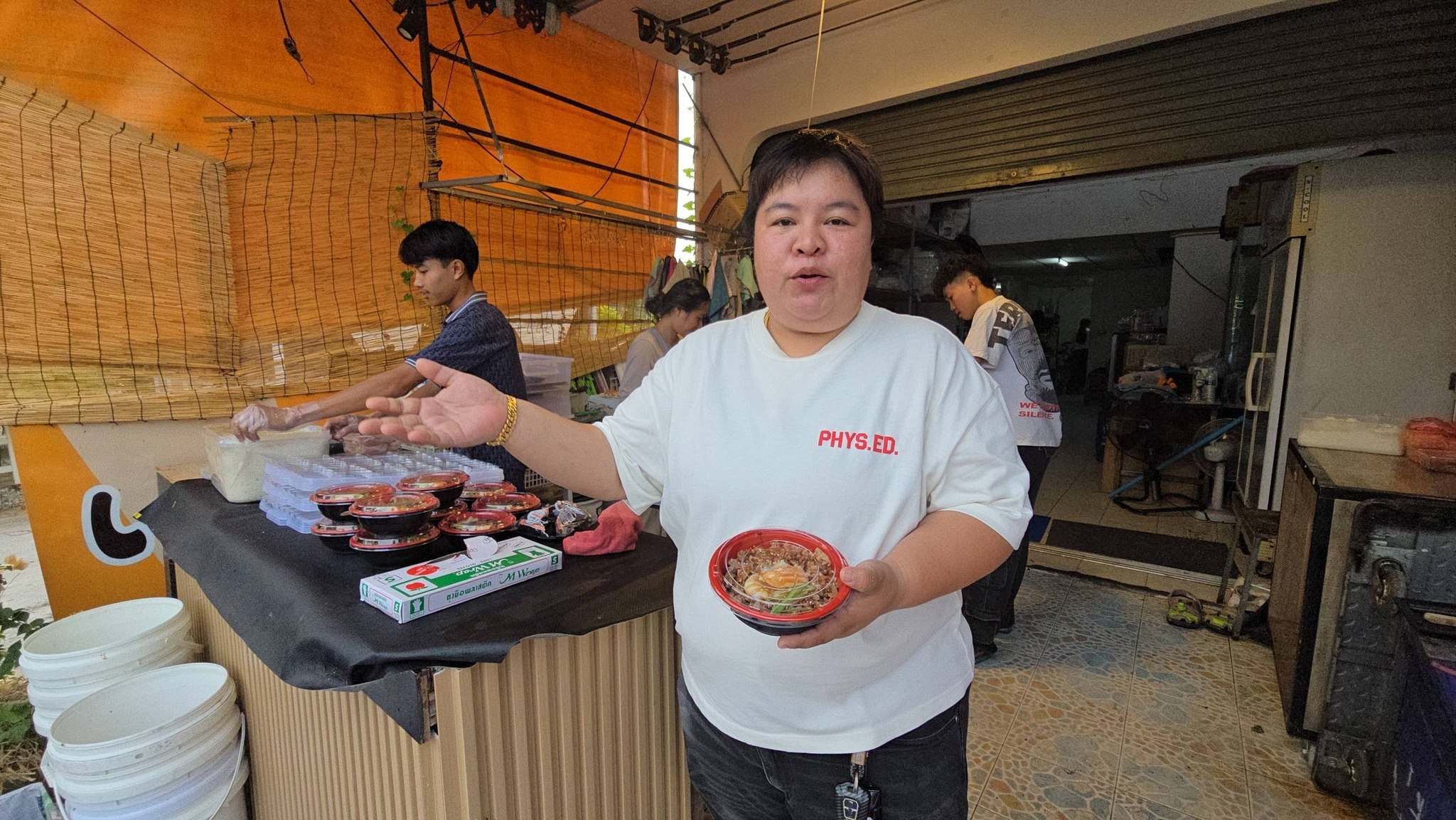 Спасение питона в Паттайе