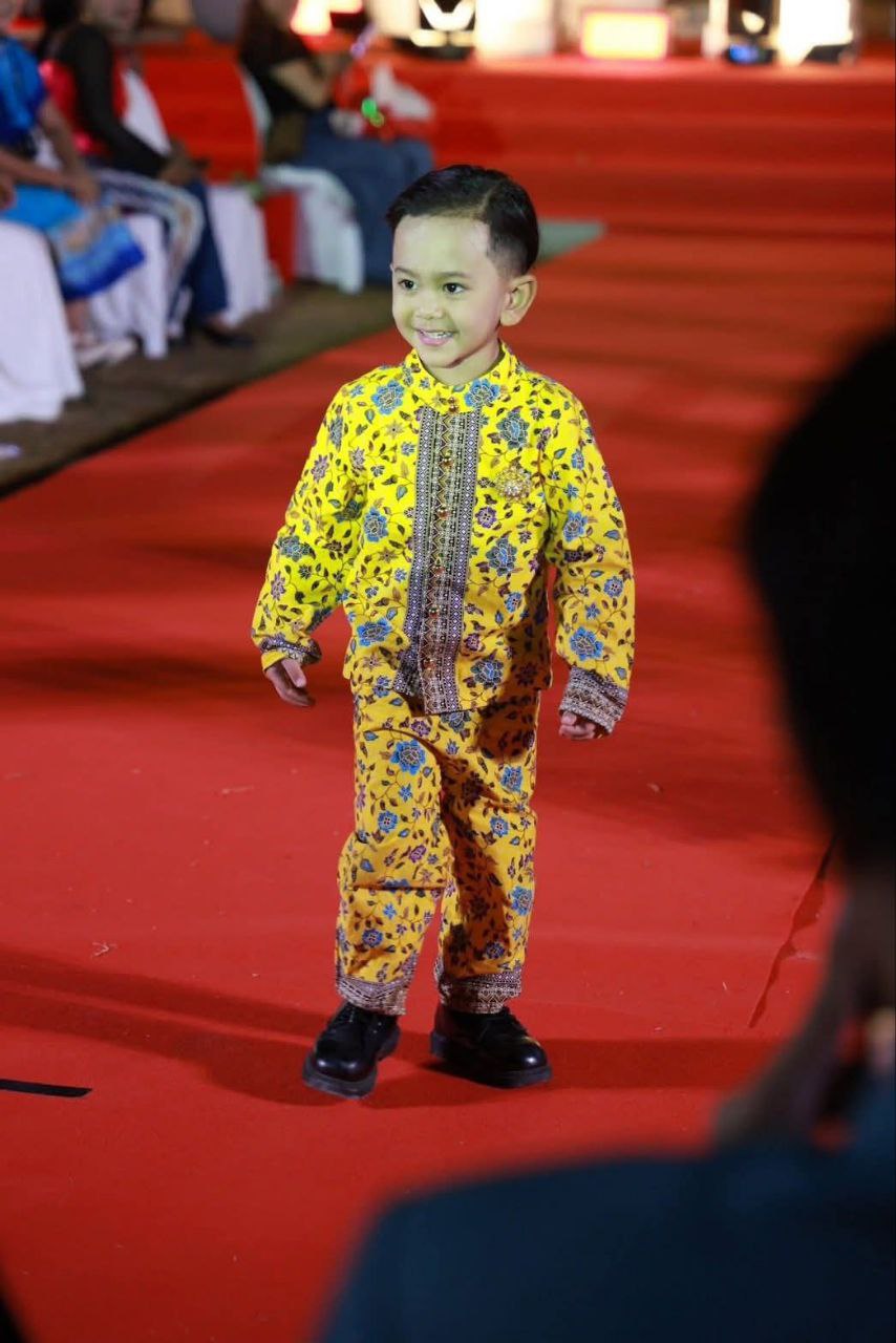 Грандиозный показ тайского текстиля на Пхукете