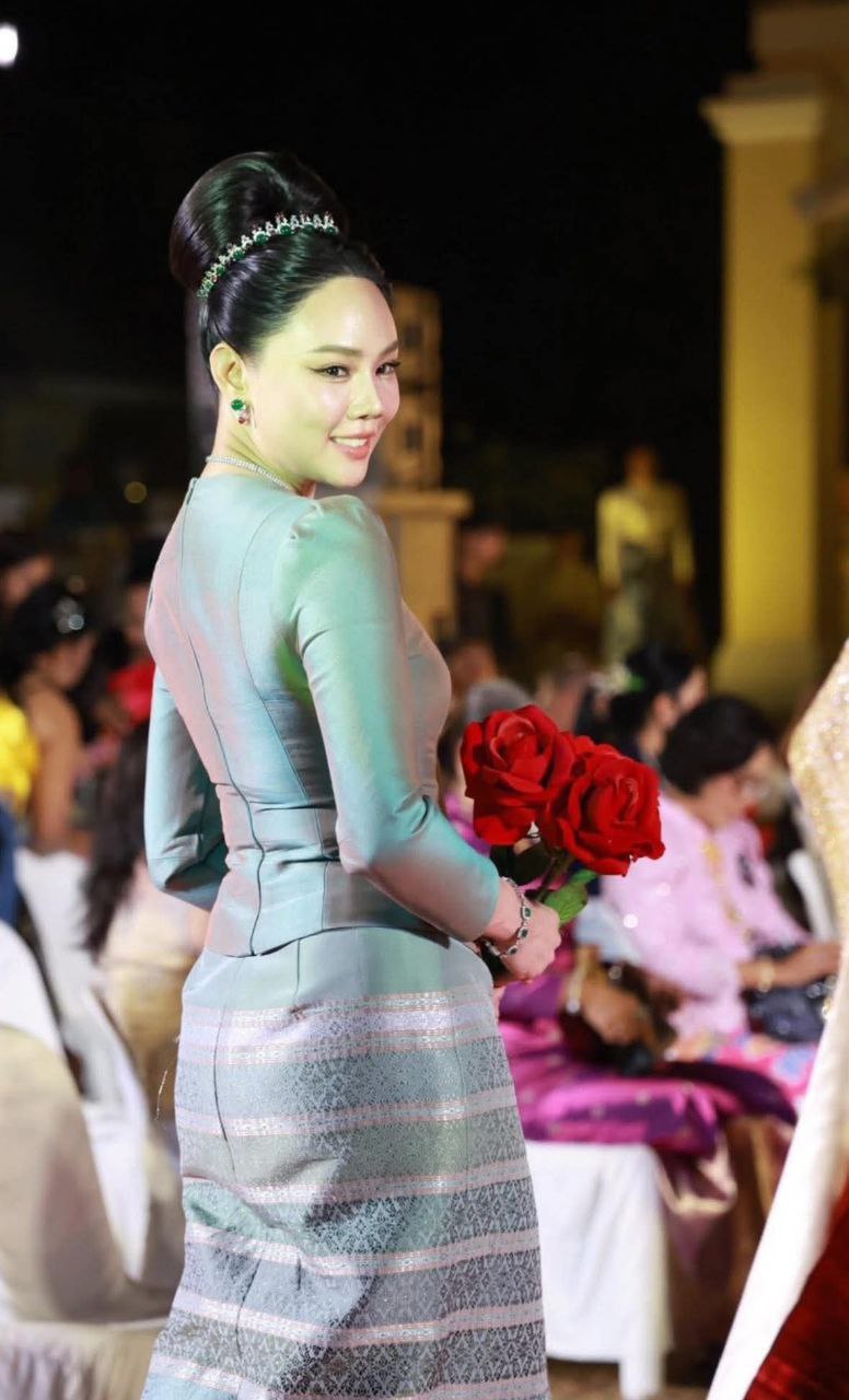 Грандиозный показ тайского текстиля на Пхукете