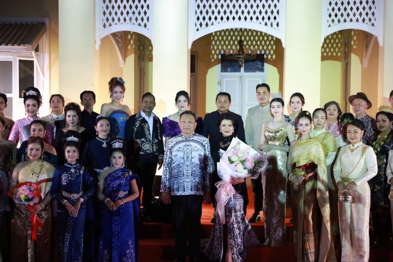 Грандиозный показ тайского текстиля на Пхукете