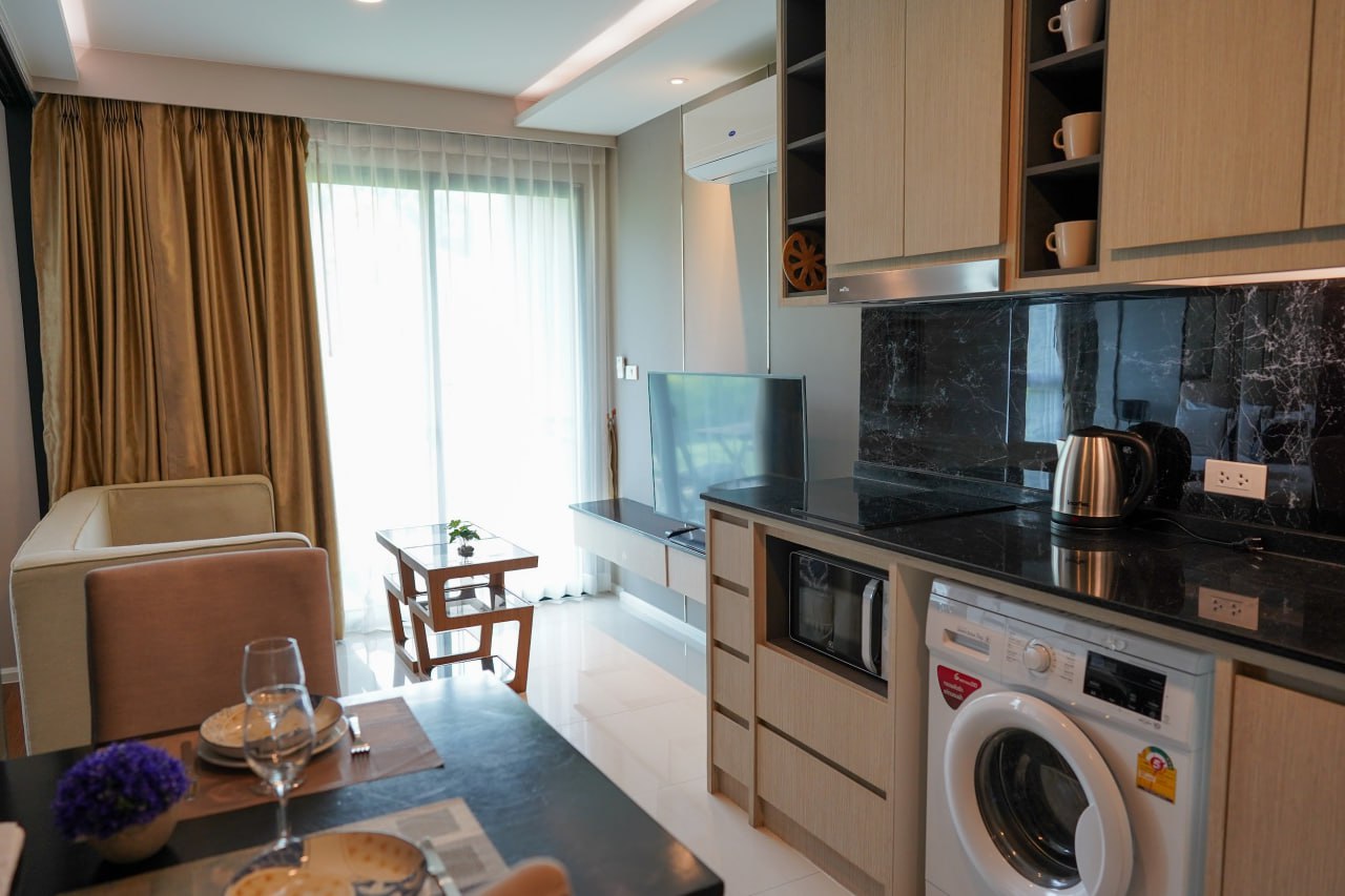 Комфортная квартира с бассейном и фитнесом