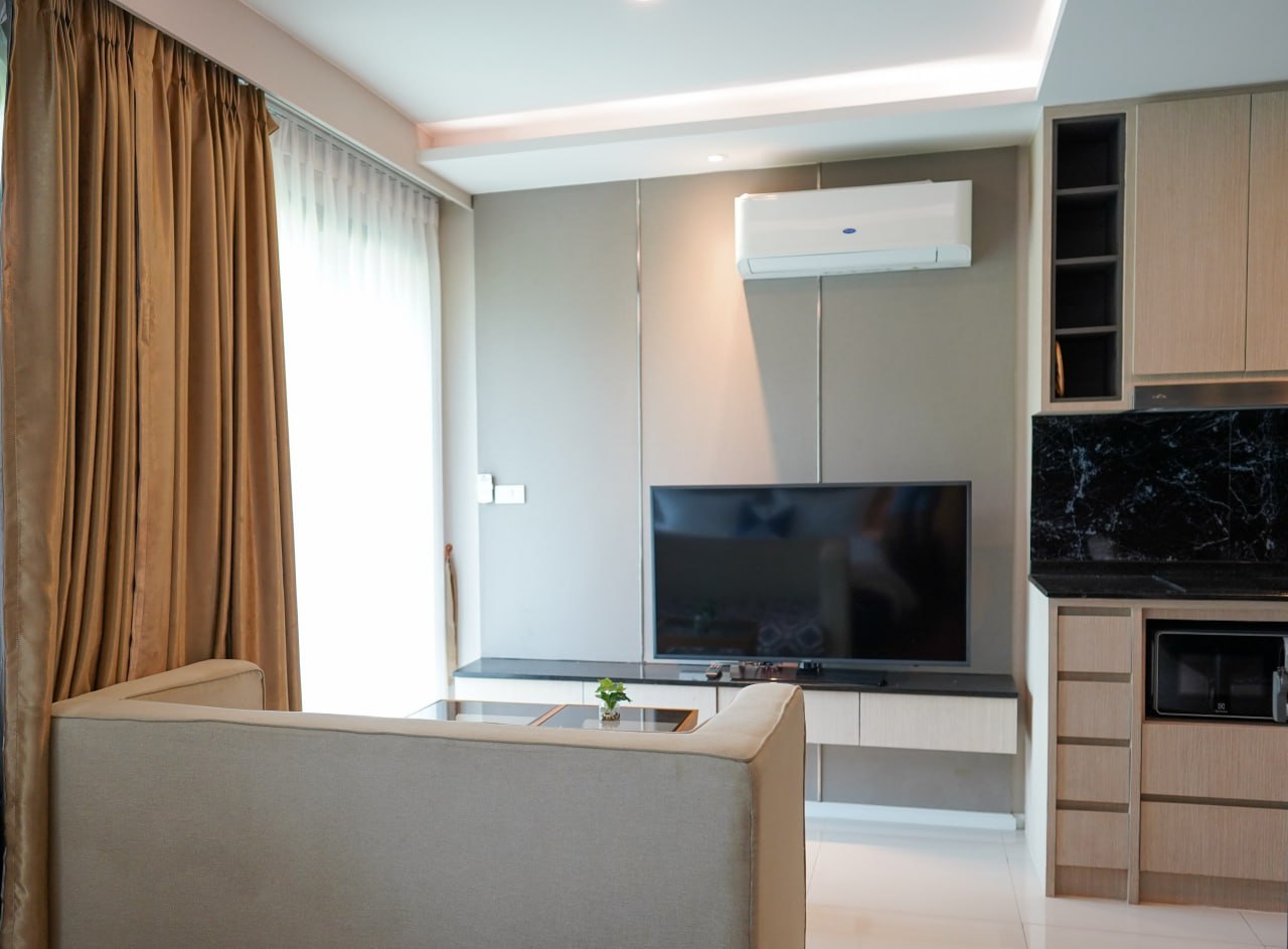 Комфортная квартира с бассейном и фитнесом