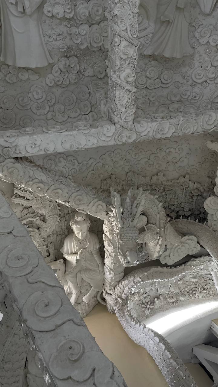 Посещение храма с уникальной архитектурой