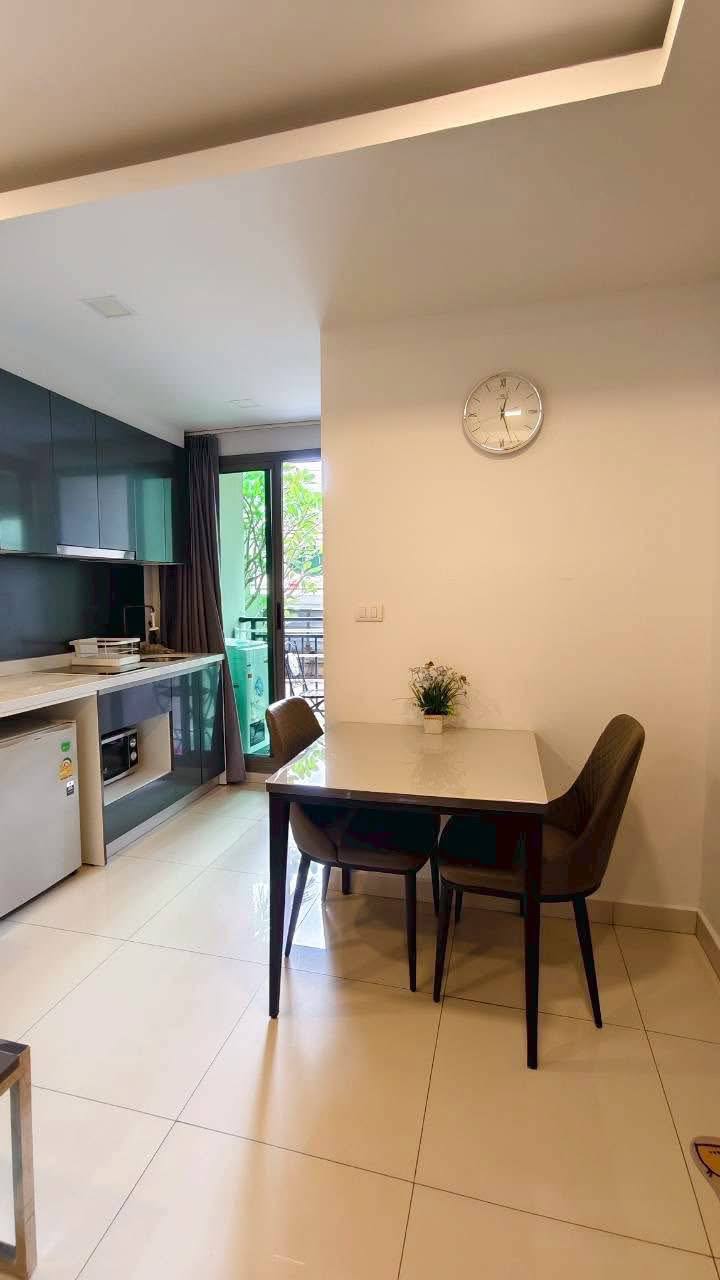 Аренда квартиры в кондо с видом на сад