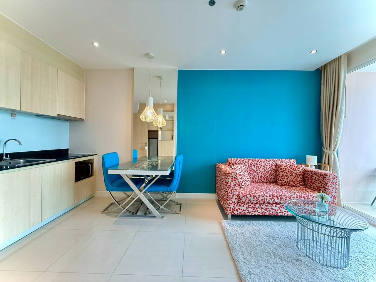 Аренда 1 бедрум 37 кв.м на высоком этаже