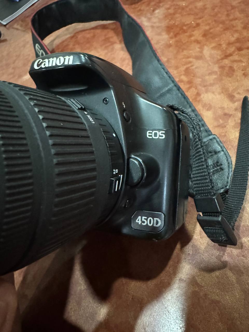 Продажа фотоаппарата с объективом